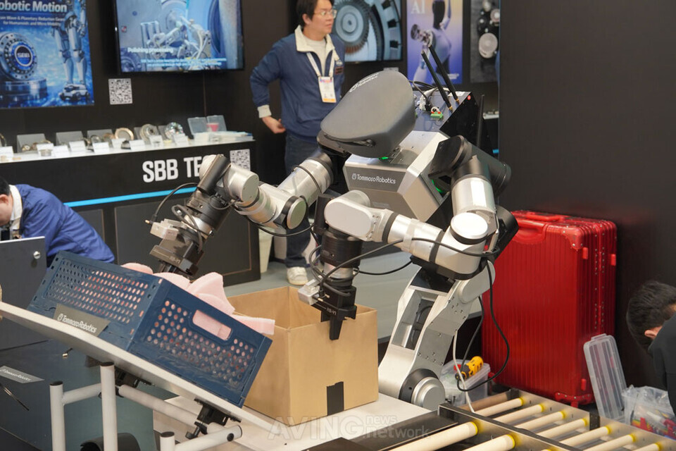 투모로로보틱스, CES 2026 HUMANOID M.AX Alliance 공동관서 로봇 파운데이... - 뉴스 썸네일 이미지