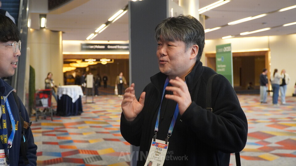 [CES 2026 | Innovators Show Up] “기술은 사라지지 않는다, 설명하는 사람이 사라질 뿐이다” — 도안구 편집장이 본 스타트업의 쇼업 조건