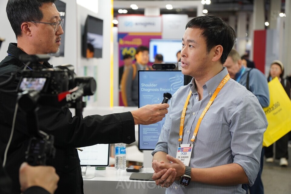 이성민 잇피 대표, "AI 기반 관절 기능 분석 디바이스 '링닥 모션', 근골... - 뉴스 썸네일 이미지