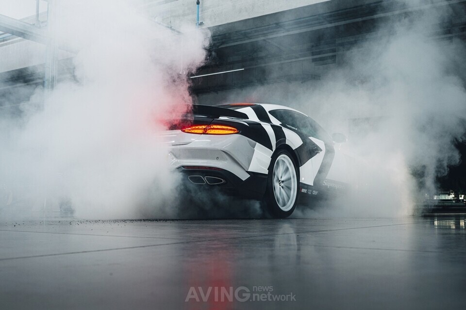 벤틀리모터스, 트래비스 파스트라나와 함께한 ‘Supersports: FULL SEND’ 브랜드 필름 공개... 벤틀리의 퍼포먼스 역사 한눈에!