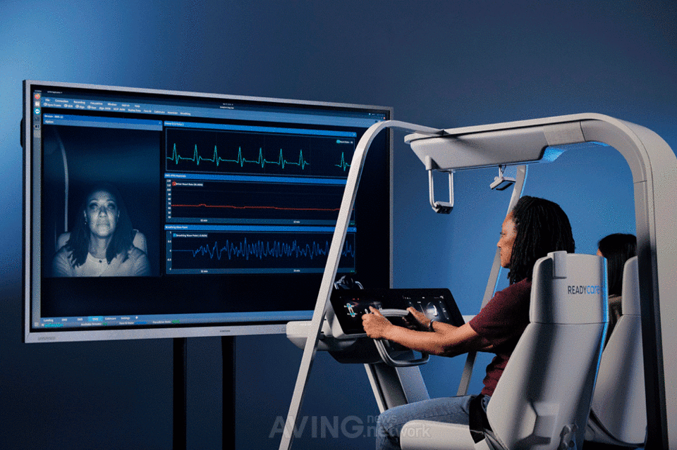 하만 레디 케어(HARMAN Ready Care) 시스템이 운전자의 생체신호를 실시간 수집, 분석하며 운전 집중도와 안전성을 평가하는 모습. | 제공 - 하만 인터내셔널