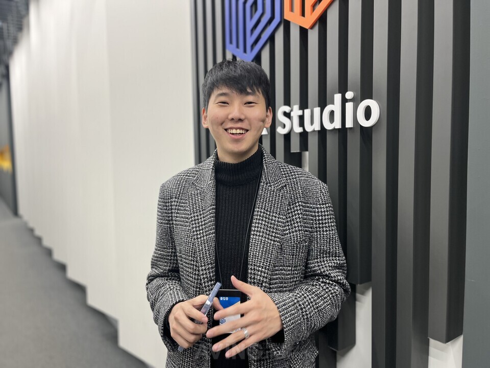 "한국 '여고 괴담'이 덱 빌딩 카드 게임으로"... 지니소프트 '심야자습',... - 뉴스 썸네일 이미지