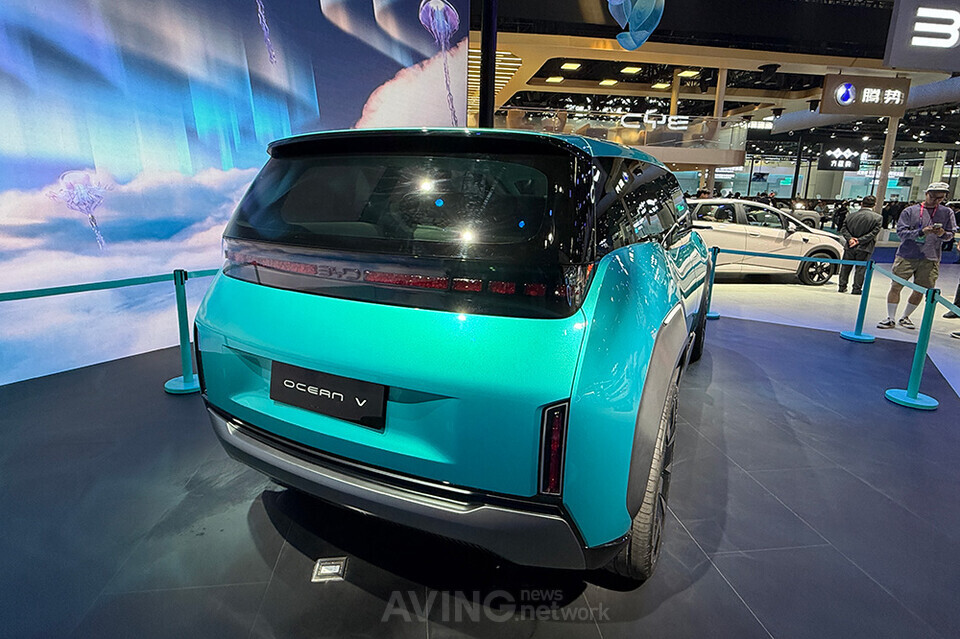 BYD가 24일(금, 현지 시각) ‘2026 베이징 국제 모터쇼'에서 선보인 새로운 콘셉트카 이동 생활 큐브 ’OCEAN-V‘ 외관 모습. | 촬영-에이빙뉴스