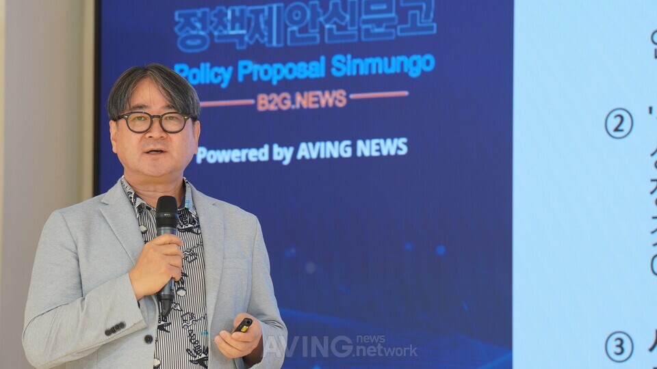 "외국인이 갓 한 번 써보는 순간, K-올바름이 새겨진다"… 샤뽀, 서울특별시에 '연 3~5억' 광화문·남산·청계천 갓 체험존 제안 관련 사진