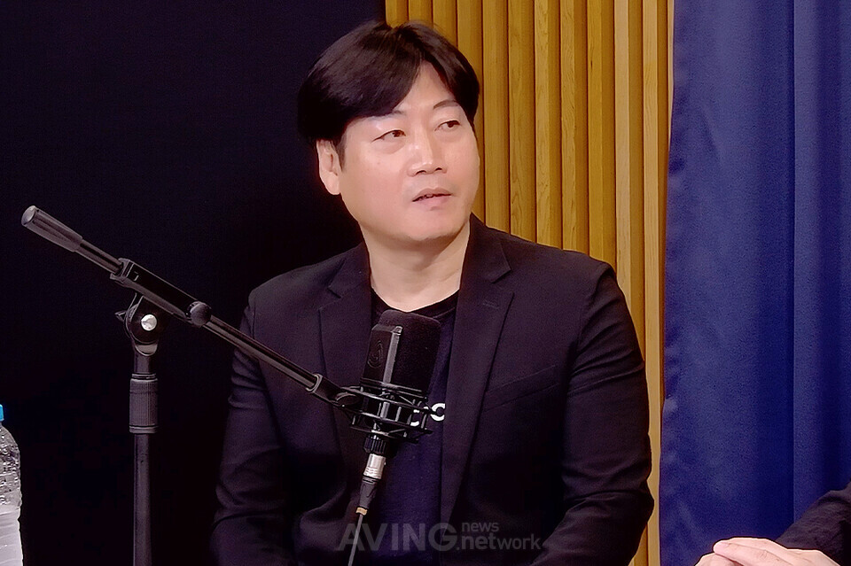혁신제품 특집 인터뷰 중인 강의혁 매크로액트 대표 I 촬영 - 에이빙뉴스