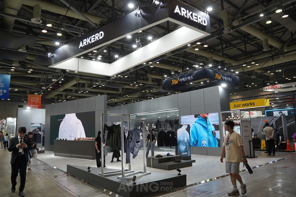 아커드, 국제안전보건전시회 3년 연속 참가... '맞춤형 비스포크·ARKERD... - 뉴스 썸네일 이미지