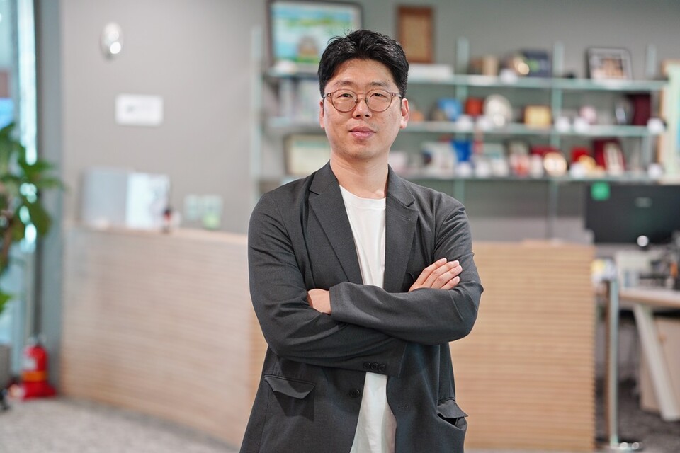 [판교 인터뷰] 호텔 객실을 전 세계 예술 쇼룸으로, 다이브인의 '호텔룸... - 뉴스 썸네일 이미지