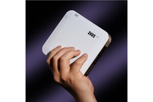 [하이서울기업 특집] 케이엠에스파트너, 발열·소음 모두 잡은 휴대용 'Zeus' 미니 빔 프로젝터로 글로벌 시장 공략... \